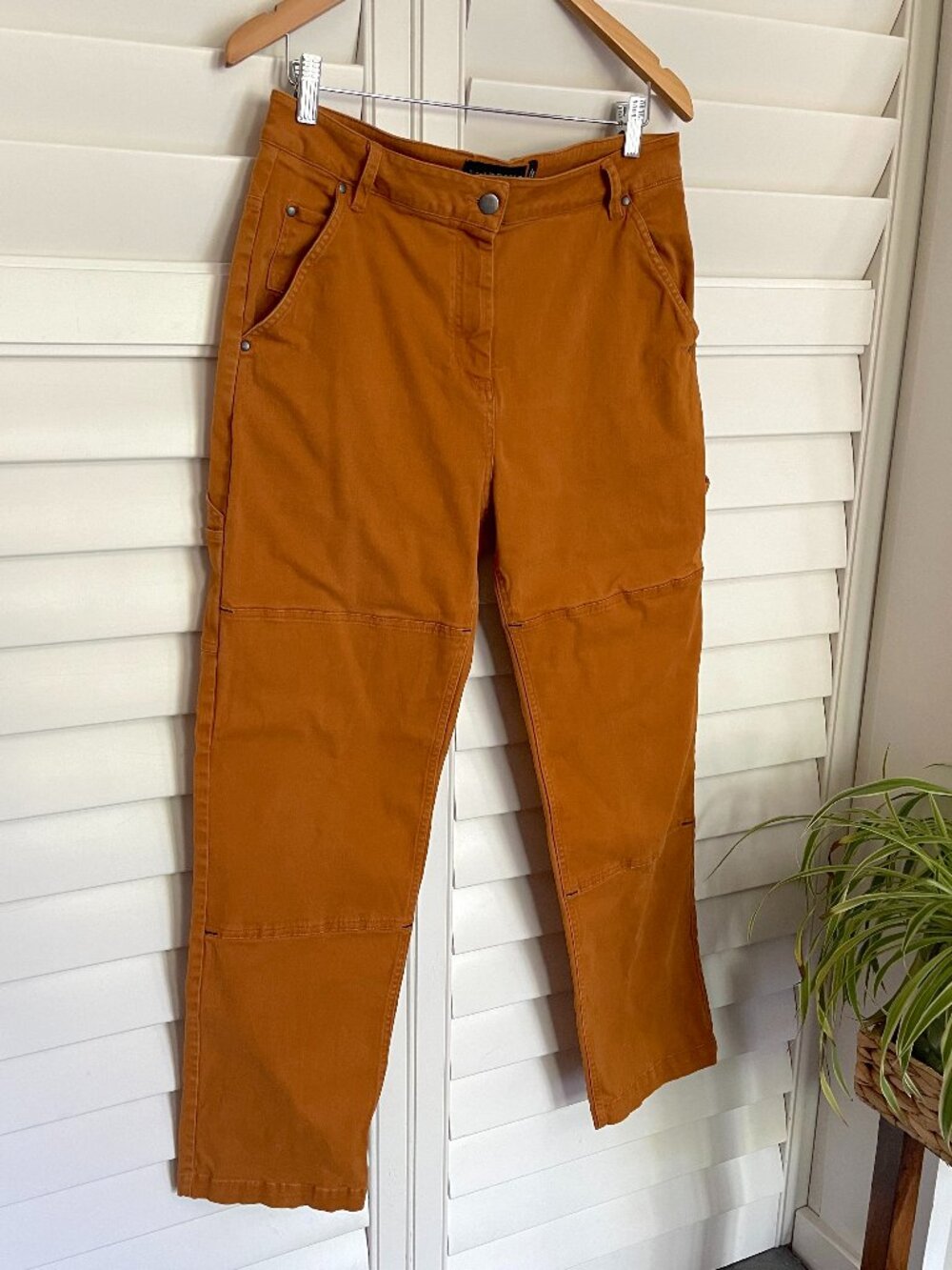 Wildfang Essential Work Pant in Walnut Size Large